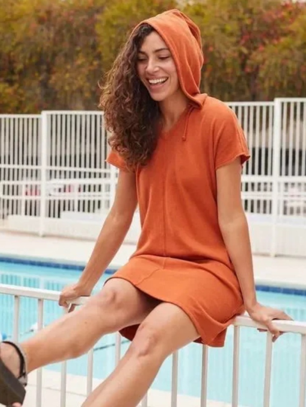 Toad & Co Equip Hooded SS Dress in rust